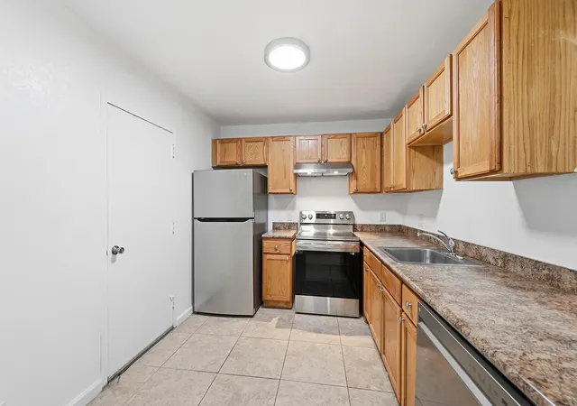 Photo 3 of Sale Pending at 7541 Nw 16th Street #1211, Plantation, FL 33313 | MLS# B26010669 | Listing updated on 2026-09-15