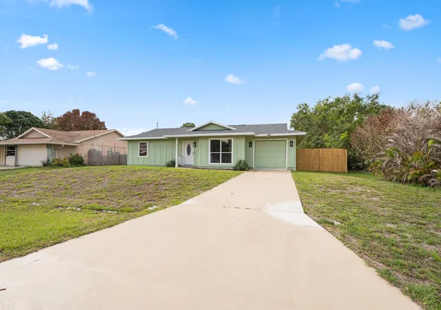 Photo 2 of Single family home for sale at 452 Sw David Ter, Port Saint Lucie, FL 34953 | MLS# B26011565 | Listing updated on 2026-09-16