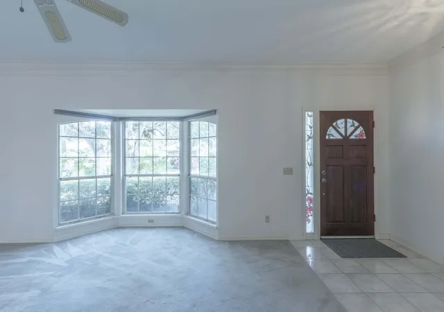 Photo 3 of Single family home for sale at 1027 Mangrove Ln, Vero Beach, FL 32963 | MLS# B26012392 | Listing updated on 2026-10-07