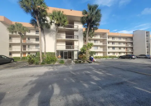 Photo 3 of Condo for sale at 5917 Via Vermilya #206, Lake Worth, FL 33462 | MLS# B26012422 | Listing updated on 2026-09-15