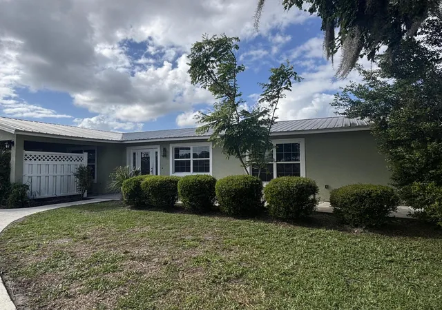 Photo 2 of Single family home for sale at 4003 Se 26th Street, Okeechobee, FL 34974 | MLS# B26012808 | Listing updated on 2026-10-02
