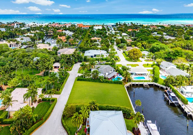 Photo 1 of Sale Pending at 29 Hibiscus Way, Briny Breezes, FL 33435 | MLS# B26012812 | Listing updated on 2026-09-15