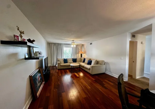 Photo 3 of Condo for sale at 148 Yacht Clb Dr #13, North Palm Beach, FL 33408 | MLS# B26013128 | Listing updated on 2026-09-15