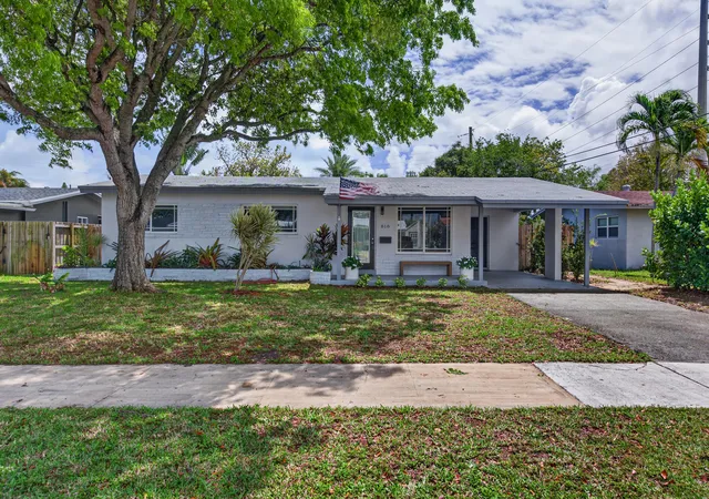 Photo 2 of Single family home for sale at 818 Nw 28th Court, Wilton Manors, FL 33311 | MLS# B26013492 | Listing updated on 2026-10-05