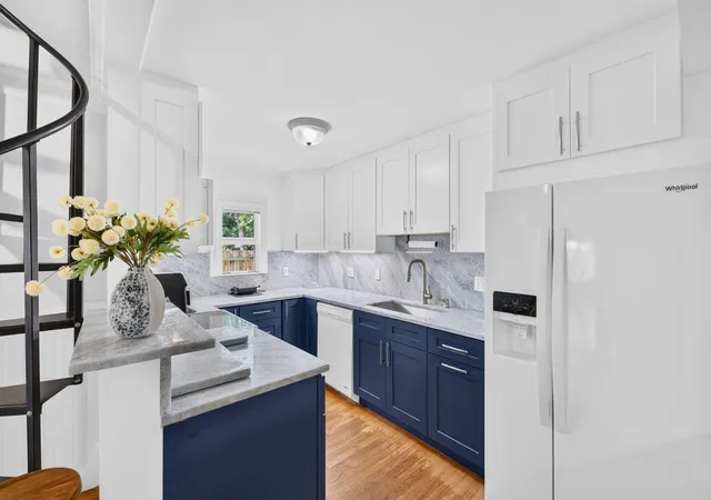 Photo 3 of Sale Pending at 605 SW 6th Avenue, Fort Lauderdale, FL 33315 | MLS# B26013526 | Listing updated on 2026-10-03