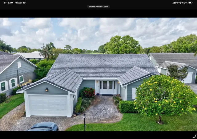 Photo 2 of Sale Pending at 2 Holly Dr, Boynton Beach, FL 33436 | MLS# B26013657 | Listing updated on 2026-09-14