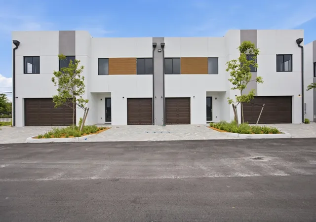 Photo 1 of Townhouse for sale at 1546 Nw 1st Avenue, Pompano Beach, FL 33060 | MLS# B26014004 | Listing updated on 2026-09-13