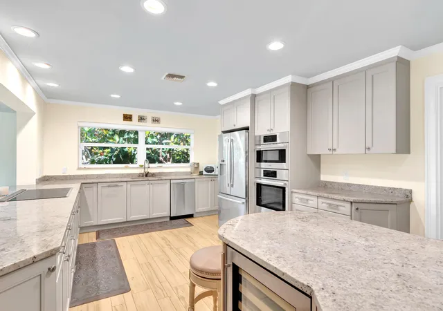 Photo 1 of Single family home for sale at 500 Gardenia Ln, Vero Beach, FL 32963 | MLS# B26014596 | Listing updated on 2026-09-26