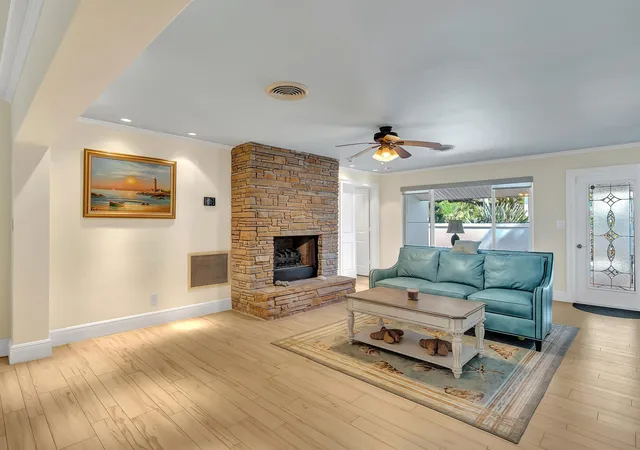 Photo 3 of Single family home for sale at 500 Gardenia Ln, Vero Beach, FL 32963 | MLS# B26014596 | Listing updated on 2026-09-26