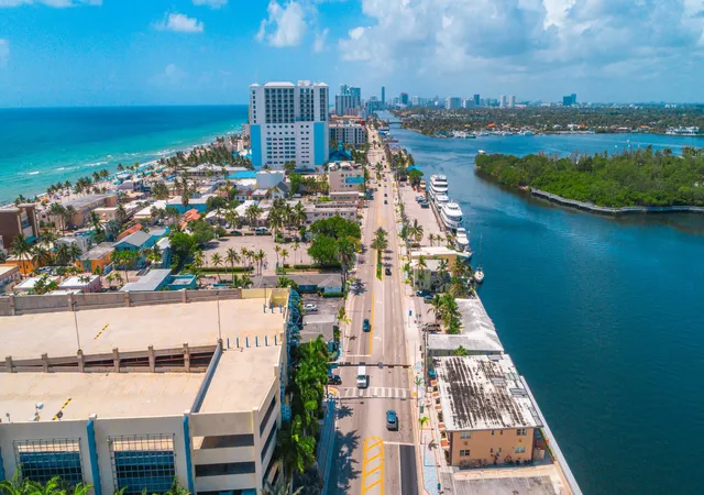 Photo 3 of Condo for sale at 311 Connecticut St #4, Hollywood, FL 33019 | MLS# B26015319 | Listing updated on 2026-09-15