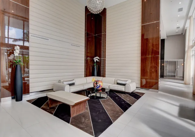 Photo 3 of Condo for sale at 155 E Boca Raton Rd #Th3, Boca Raton, FL 33432 | MLS# B26015789 | Listing updated on 2026-09-15