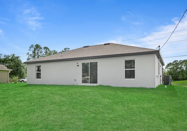 Photo 3 of Single family home for sale at 9350 104th Court, Vero Beach, FL 32967 | MLS# B26015901 | Listing updated on 2026-10-01