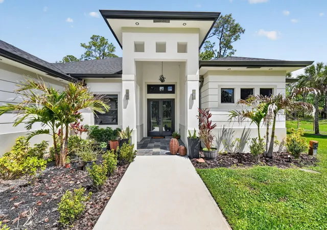 Photo 3 of Single family home for sale at 3263 Se 40th Avenue, Naples, FL 34117 | MLS# B26016078 | Listing updated on 2026-09-16