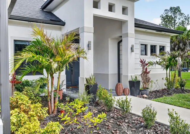 Photo 3 of Single family home for sale at 3263 SE 40th Avenue, Naples, FL 34117 | MLS# B26016078 | Listing updated on 2026-09-16