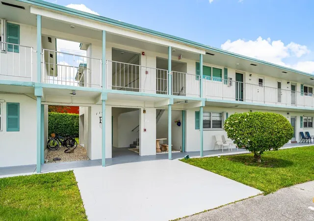 Photo 2 of Condo for sale at 1117 Lake Ter #207, Boynton Beach, FL 33426 | MLS# B26016193 | Listing updated on 2026-09-15