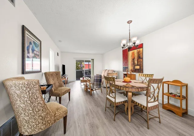Listing Photo 4 - Condo for sale in building located at 1117 Lake Ter, Boynton Beach, FL 33426 - Unit #207