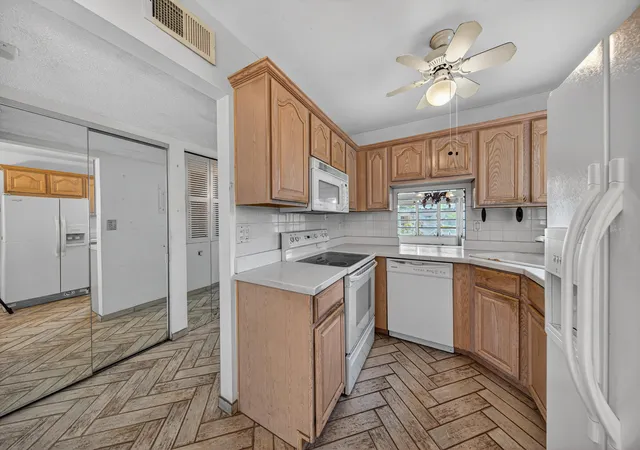 Condo for sale at 6200 NW 62nd Street #312, Fort Lauderdale, FL 33319 | MLS# B26016687 | Listing updated on 2026-09-23