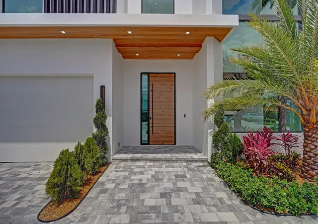 Photo 2 of Mansion for sale at 365 Ne 3rd Street, Boca Raton, FL 33432 | MLS# B26016718 | Listing updated on 2026-09-14