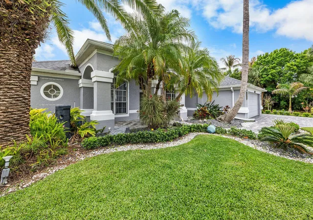Photo 3 of Single family home for sale at 2981 NW Windemere Dr, Jensen Beach, FL 34957 | MLS# B26017054 | Listing updated on 2026-09-23