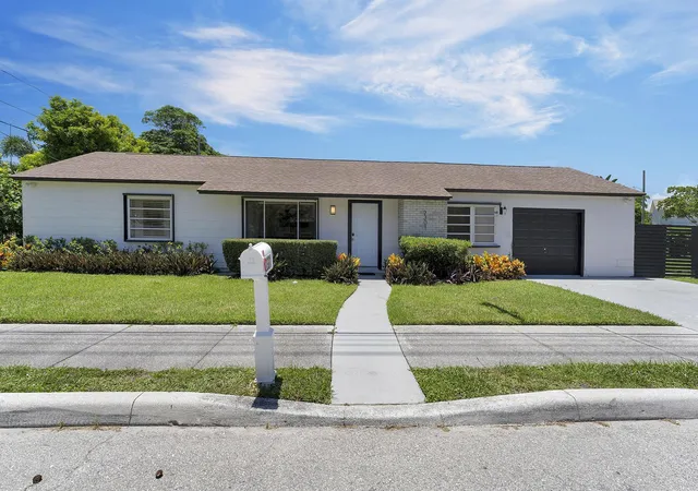 Photo 1 of Single family home for sale at 2301 Ridgeway Ave, West Palm Beach, FL 33401 | MLS# B26017369 | Listing updated on 2026-10-02