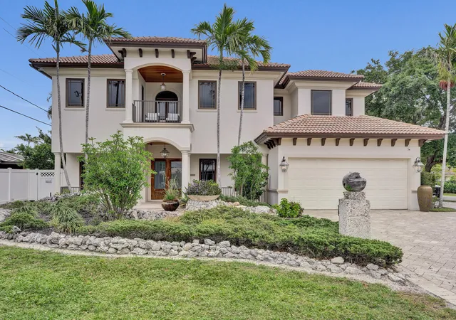 Photo 1 of Mansion for sale at 4700 Ne 29th Avenue, Fort Lauderdale, FL 33308 | MLS# B26017944 | Listing updated on 2026-09-14