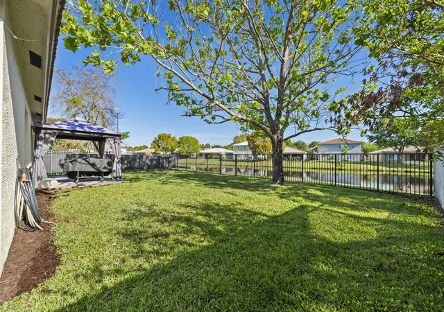 Photo 3 of Single family home for sale at 1899 Newport Isles Blvd, Port St Lucie, FL 34953 | MLS# B26017984 | Listing updated on 2026-09-13