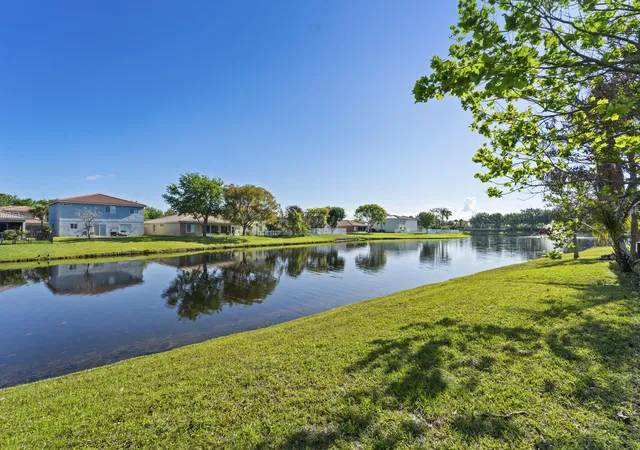 Photo 4 of Single family home for sale at 1899 Newport Isles Blvd, Port St Lucie, FL 34953 | MLS# B26017984 | Listing updated on 2026-09-13