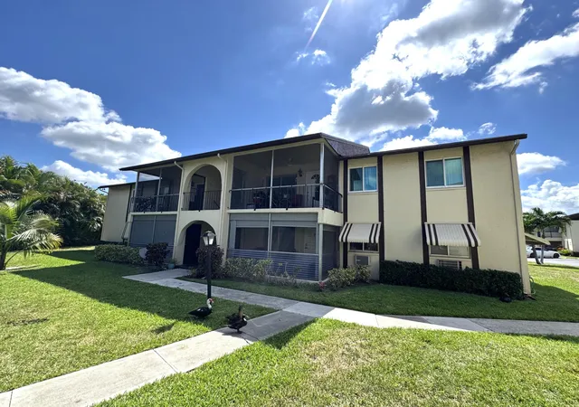 Photo 2 of Condo for sale at 5817 La Pinata Blvd #C-1, Greenacres, FL 33463 | MLS# B26018397 | Listing updated on 2026-09-15