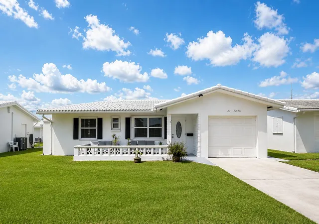 Photo 2 of Single family home for sale at 517 Sw 18th Street, Boynton Beach, FL 33426 | MLS# B26018865 | Listing updated on 2026-09-23