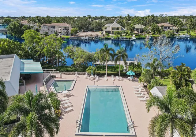Photo 3 of Condo for sale at 18419 SE Wood Hvn Ln #B, Jupiter, FL 33469 | MLS# B26018884 | Listing updated on 2026-09-14