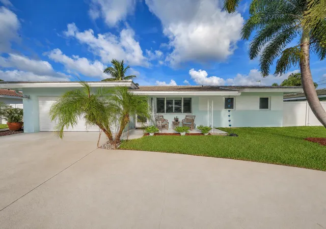 Photo 1 of Single family home for sale at 380 Se 5th Avenue, Pompano Beach, FL 33060 | MLS# B26018916 | Listing updated on 2026-10-06