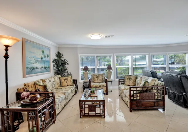 Photo 2 of Manufactured home for sale at 120 Nw 53rd Place, Deerfield Beach, FL 33064 | MLS# B26018991 | Listing updated on 2026-09-13