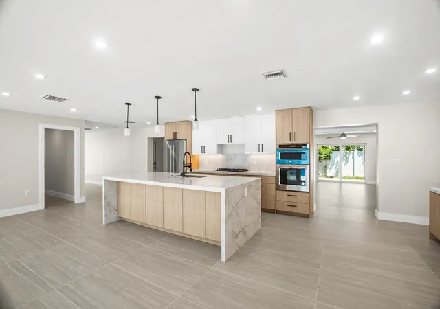 Photo 3 of Single family home for sale at 5496 NE 22nd Avenue, Fort Lauderdale, FL 33308 | MLS# B26019499 | Listing updated on 2026-09-15