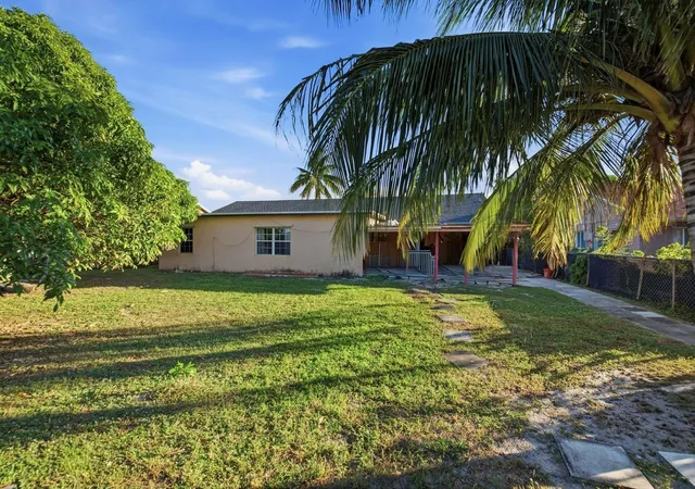 Photo 3 of Single family home for sale at 561 NE 38th Street, Deerfield Beach, FL 33064 | MLS# B26019893 | Listing updated on 2026-09-14