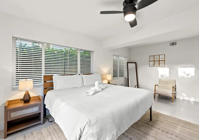 Photo 4 of Single family home for sale at 2417 NE 19th Avenue, Wilton Manors, FL 33305 | MLS# B26020243 | Listing updated on 2026-09-15