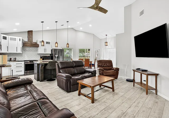 Photo 3 of Single family home for sale at 7876 Lake Champlain Ct, Delray Beach, FL 33446 | MLS# B26020259 | Listing updated on 2026-09-15