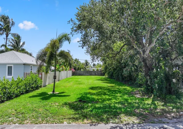 Photo 2 of Land for sale at 614 N 5th Street, Lantana, FL 33462 | MLS# B26020628 | Listing updated on 2026-09-15