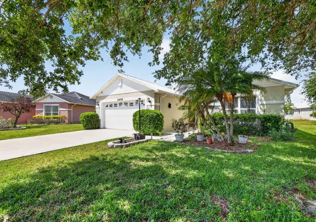 Photo 3 of Single family home for sale at 6656 Picante Cir, Fort Pierce, FL 34951 | MLS# B26020959 | Listing updated on 2026-09-13