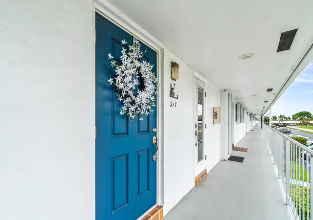 Photo 3 of Condo for sale at 1118 Lake Ter #217 H, Boynton Beach, FL 33426 | MLS# B26020977 | Listing updated on 2026-09-14