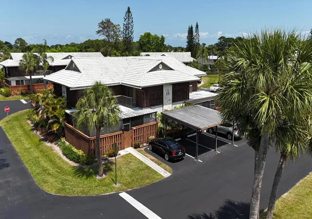 Photo 1 of Townhouse for sale at 3302 Se Guinevere Ln #B, Port Saint Lucie, FL 34952 | MLS# B26021690 | Listing updated on 2026-09-14
