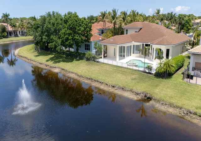 Photo 3 of Single family home for sale at 4131 Venetia Way, Palm Beach Gardens, FL 33418 | MLS# B26022625 | Listing updated on 2026-09-15