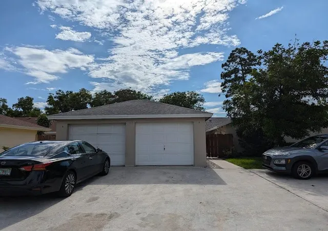 Photo 3 of Multi family home for sale at 1157 Hyacinth Pl, Wellington, FL 33414 | MLS# B26022955 | Listing updated on 2026-09-25