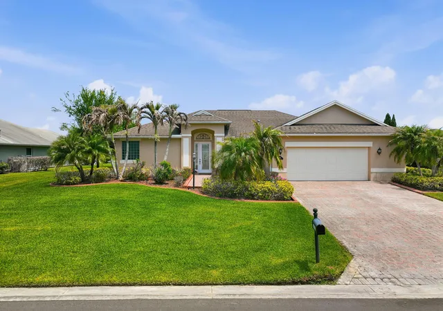 Photo 2 of Single family home for sale at 1215 Southlakes Way SW, Vero Beach, FL 32968 | MLS# B26022998 | Listing updated on 2026-10-07