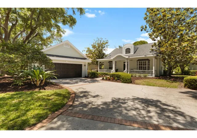 Photo 1 of Single family home for sale at 814 Carolina Cir Sw, Vero Beach, FL 32962 | MLS# B26023041 | Listing updated on 2026-10-01