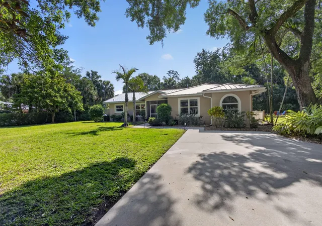 Photo 3 of Sale Pending at 15678 95th Avenue N, Jupiter, FL 33478 | MLS# B26023051 | Listing updated on 2026-09-15