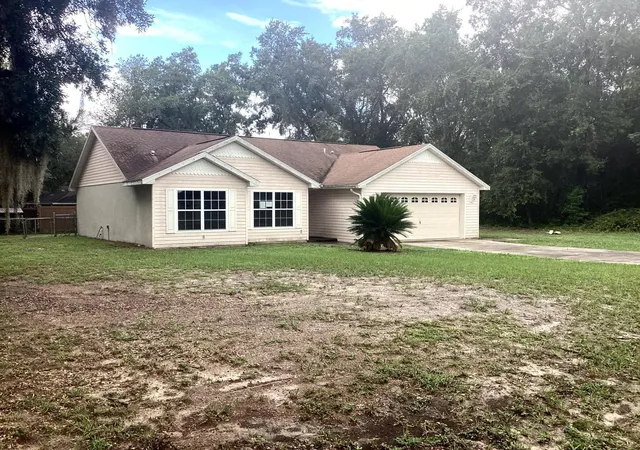 Single family home for sale at 11880 SE 195th Place, Dunnellon, FL 34431 | MLS# B26023129