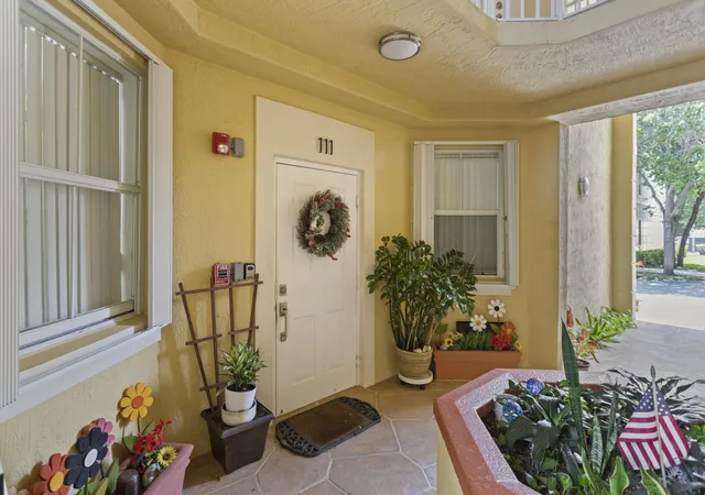 Photo 2 of Sale Pending at 8912 W Flagler St #111, Miami, FL 33174 | MLS# B26023358 | Listing updated on 2026-09-15