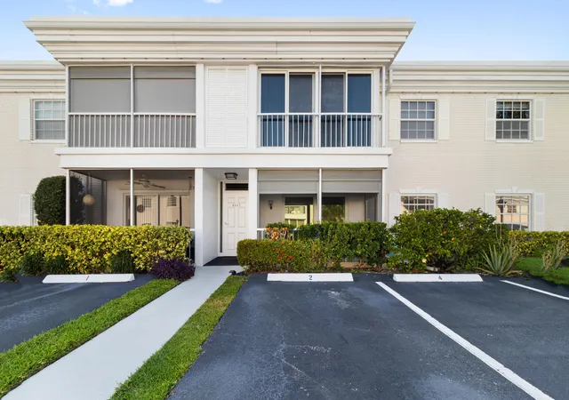 Photo 2 of Condo for sale at 6447 Bay Clb Dr #2, Fort Lauderdale, FL 33308 | MLS# B26023442 | Listing updated on 2026-09-15