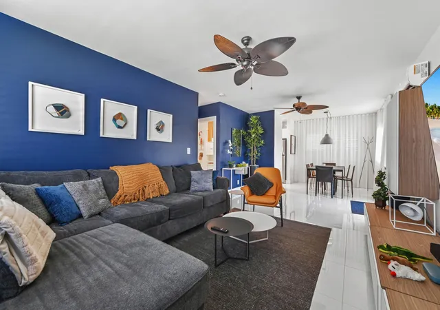 Photo 3 of House for sale at 900 Atlantic Shrs Blvd #202, Hallandale Beach, FL 33009 | MLS# B26023446 | Listing updated on 2026-09-14
