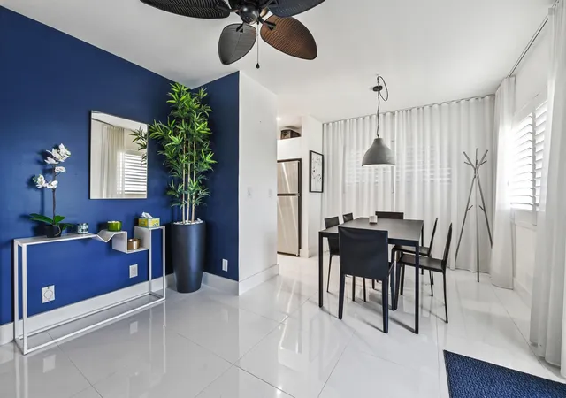 Photo 4 of House for sale at 900 Atlantic Shrs Blvd #202, Hallandale Beach, FL 33009 | MLS# B26023446 | Listing updated on 2026-09-14